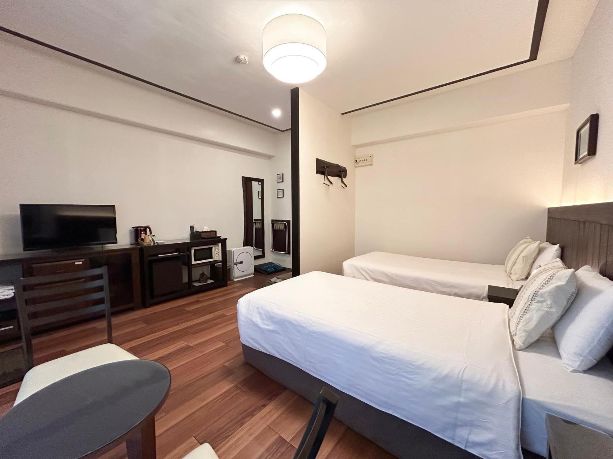 แพนชั่น ซันเซ็ต บีช Hotel นาคิจิน ภายนอก รูปภาพ